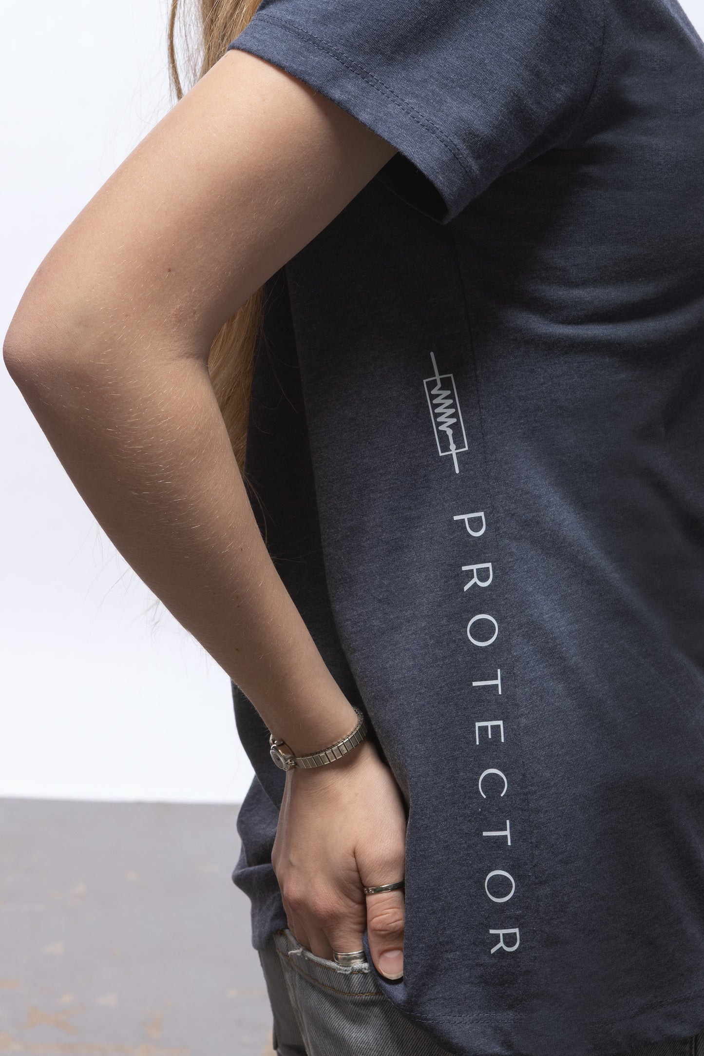 PROTECTOR RESISTOR WOMENS TEE