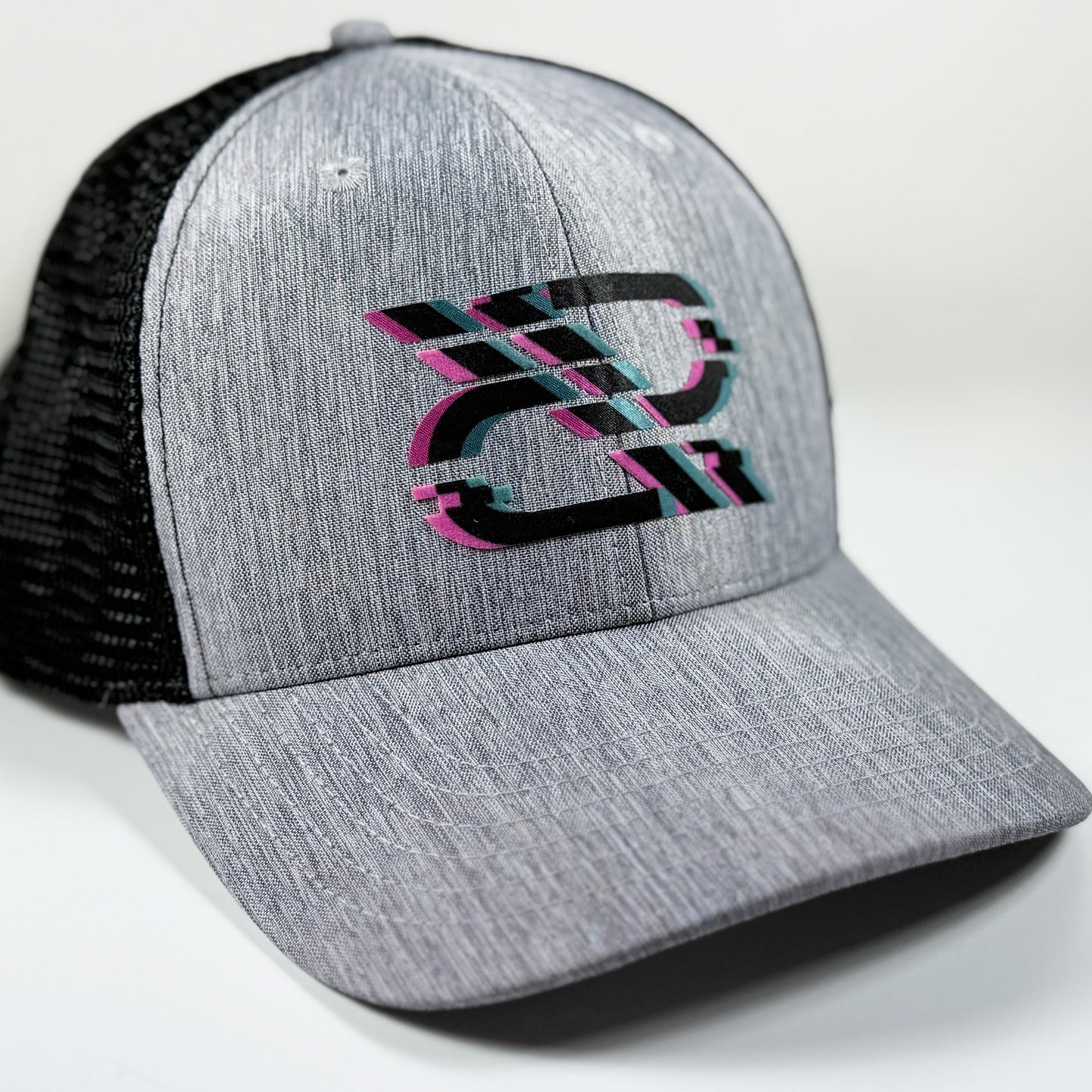 RESISTANCE UPTOWN TRUCKER HAT
