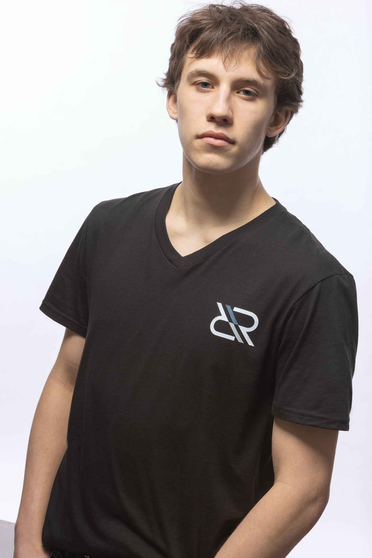 RESISTANCE V-NECK TEE